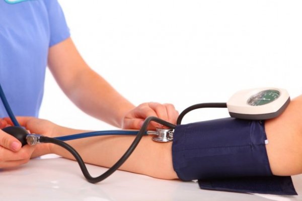انخفاض ضغط الدم أثناء الحمل